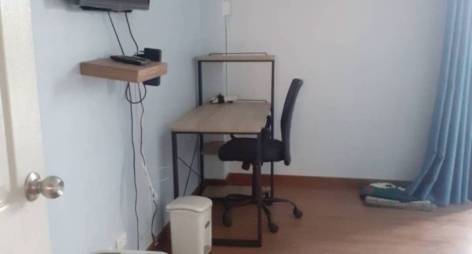 Продажа 3 спальни торговое помещение в Si Racha, Чонбури