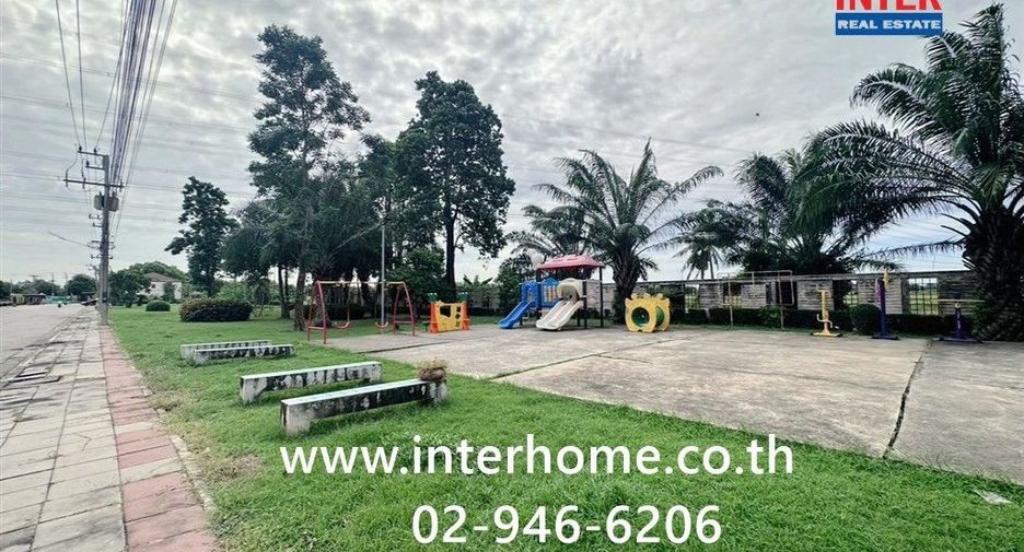 For sale 3 bedrooms townhouse in Khlong Sam Wa, Bangkok