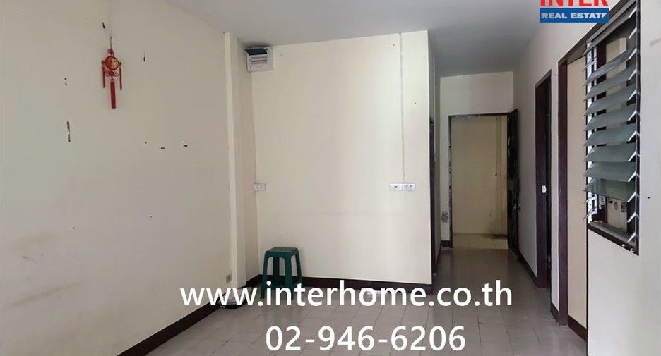 For sale 3 bedrooms townhouse in Thanyaburi, Pathum Thani