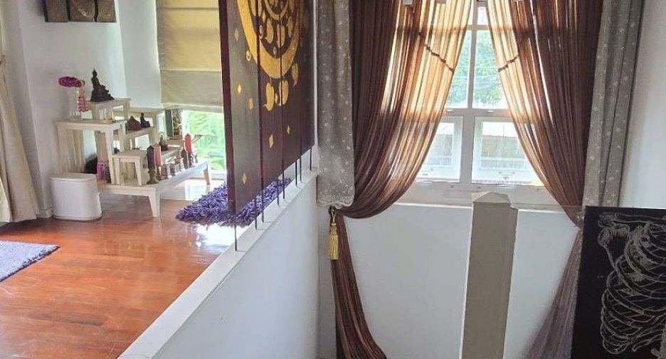 For sale 6 bedrooms house in Khlong Sam Wa, Bangkok