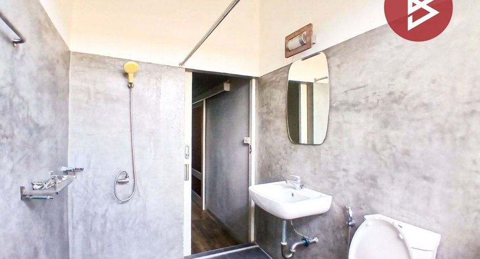 Gewerbefläche zum Kauf mit 3 Zimmer in Thawi Watthana, Bangkok