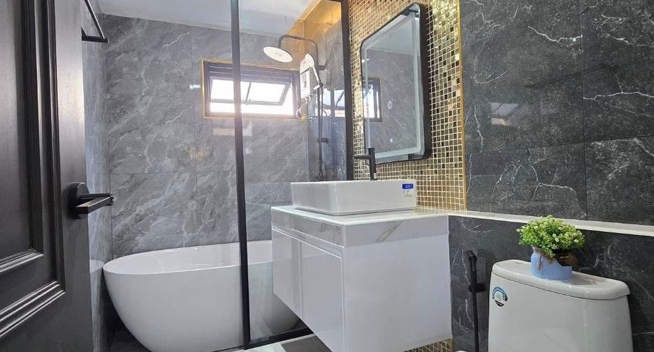 Haus zum Kauf mit 4 Zimmer in South Pattaya, Pattaya