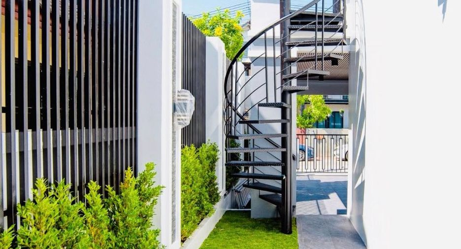 Haus zum Kauf mit 4 Zimmer in South Pattaya, Pattaya