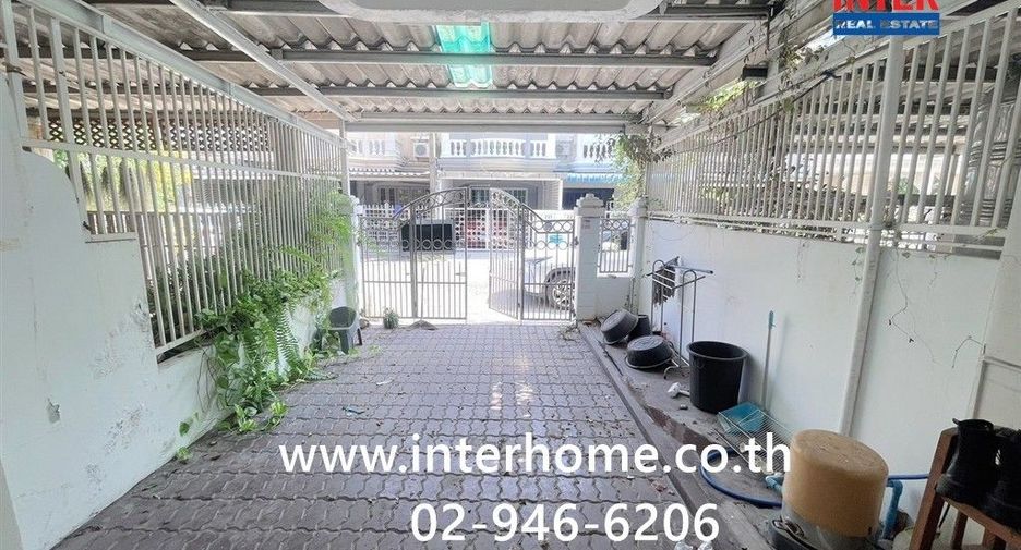 For rent and for sale 2 bedrooms townhouse in Bang Na, Bangkok