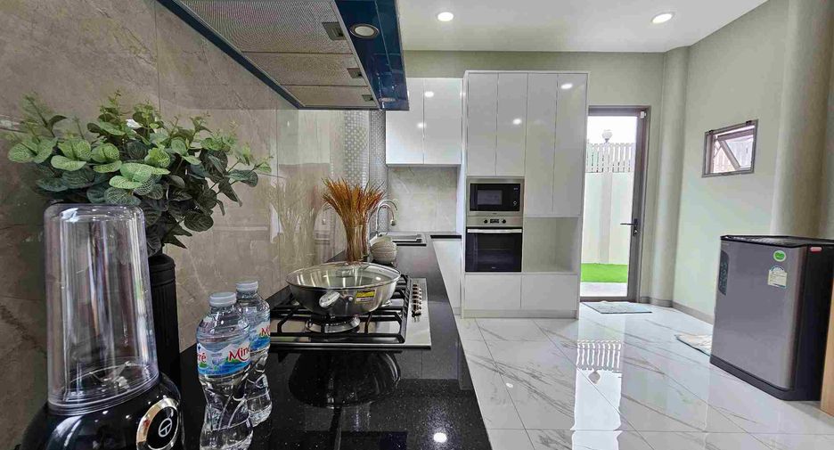 Haus zum Kauf mit 5 Zimmer in East Pattaya, Pattaya