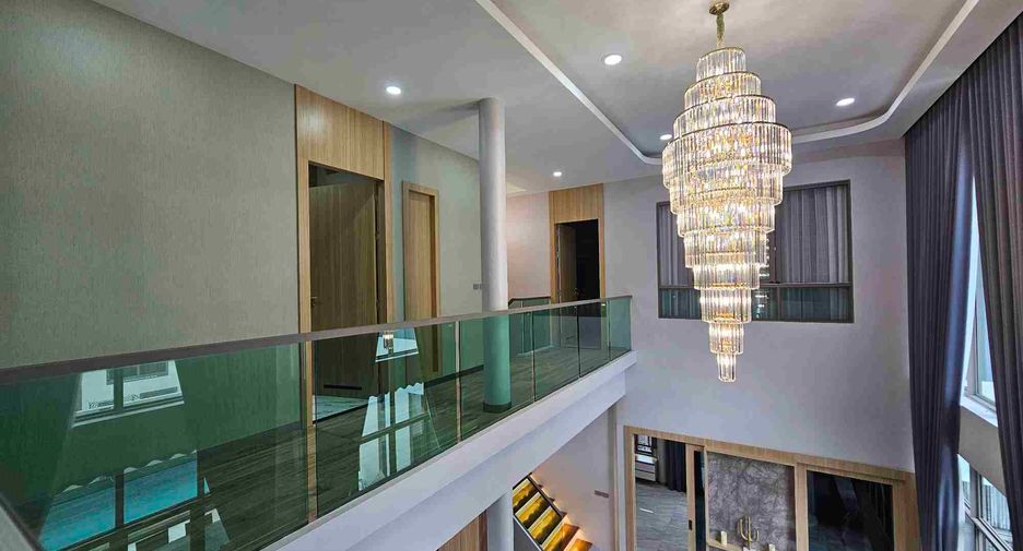 Haus zum Kauf mit 5 Zimmer in East Pattaya, Pattaya