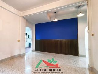 For sale 4 bedrooms house in Chom Thong, Bangkok