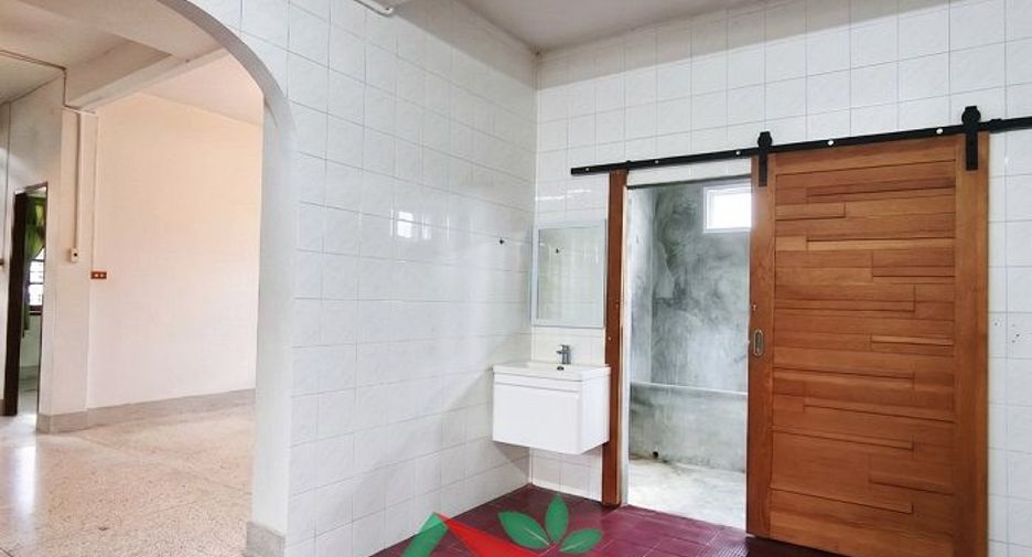 For sale 4 ベッドルーム house in Chom Thong, Bangkok