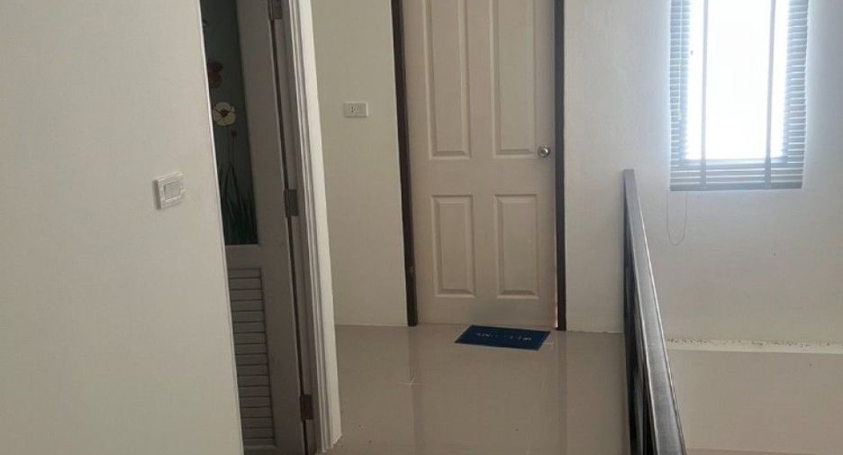 For sale 1 bed retail Space in Mueang Chachoengsao, Chachoengsao