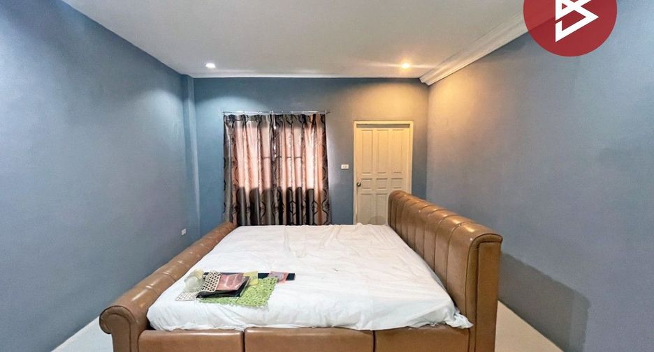 For sale 4 bedrooms retail Space in Nong Han, Udon Thani
