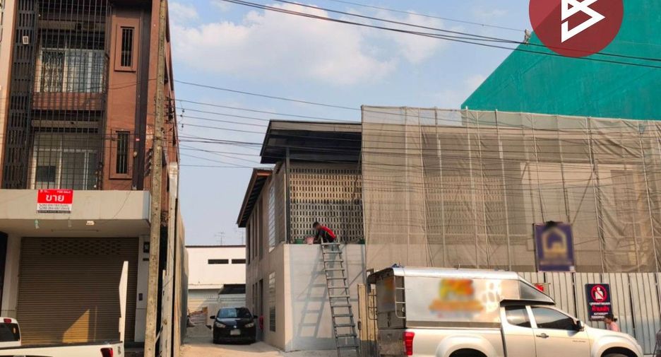 For sale 4 bedrooms retail Space in Nong Han, Udon Thani