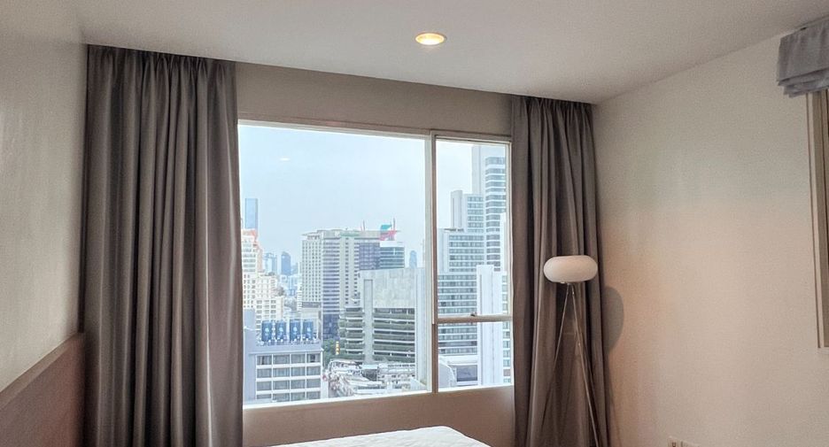 For sale 3 bedrooms condo in Khlong Toei, Bangkok
