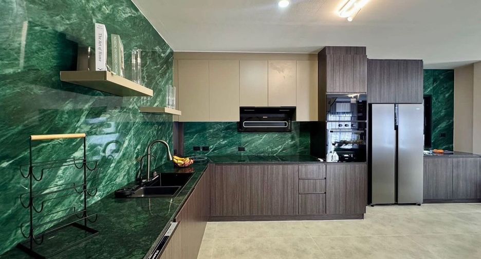 À vendre 5 chambres villa à Bang Lamung, Chonburi