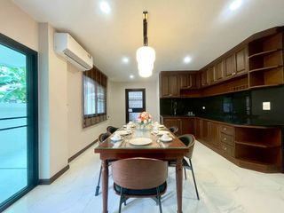 For rent 4 bedrooms house in Mueang Chiang Mai, Chiang Mai