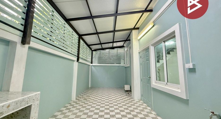 For sale 3 bedrooms townhouse in Mueang Ratchaburi, Ratchaburi
