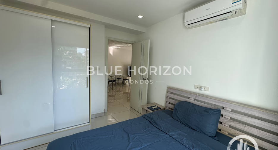 For rent 2 bedrooms condo in Pratumnak, Pattaya