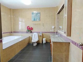 For rent and for sale 5 bedrooms villa in Mueang Phuket, Phuket