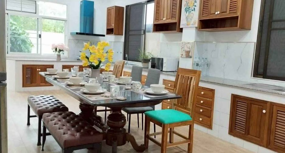 For rent and for sale 5 bedrooms villa in Mueang Phuket, Phuket