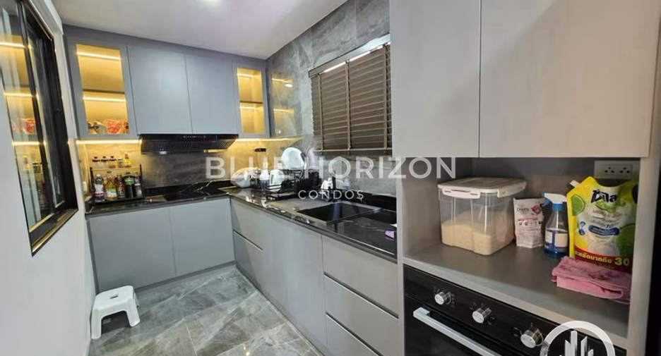 ขาย 4 ห้องนอน บ้านเดี่ยว ใน พัทยาตะวันออก, พัทยา