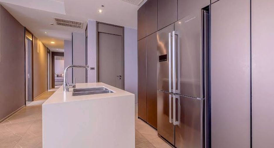 Wohnung zur Miete und zum Kauf mit 3 Zimmer in Khlong Toei, Bangkok
