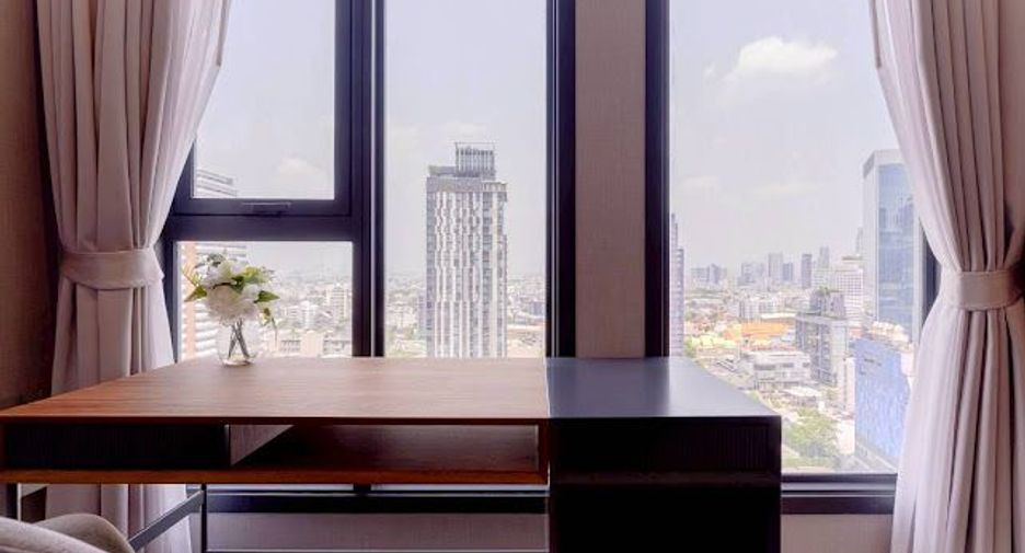 Wohnung zur Miete und zum Kauf mit 3 Zimmer in Khlong Toei, Bangkok