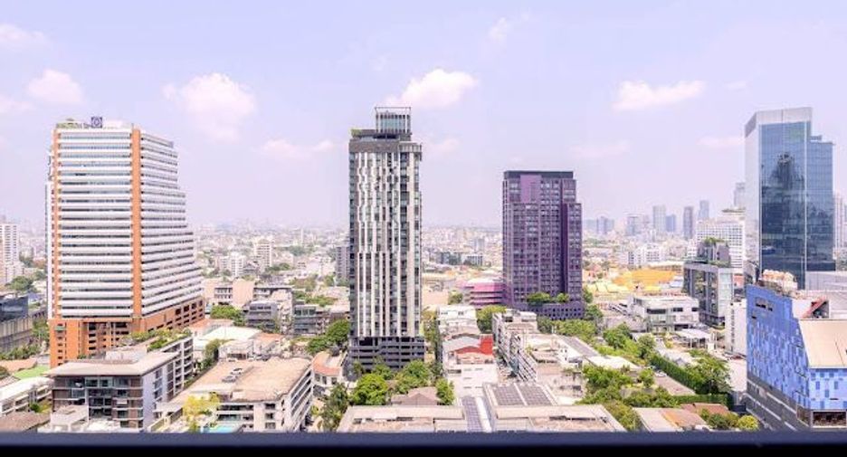 Wohnung zur Miete und zum Kauf mit 3 Zimmer in Khlong Toei, Bangkok