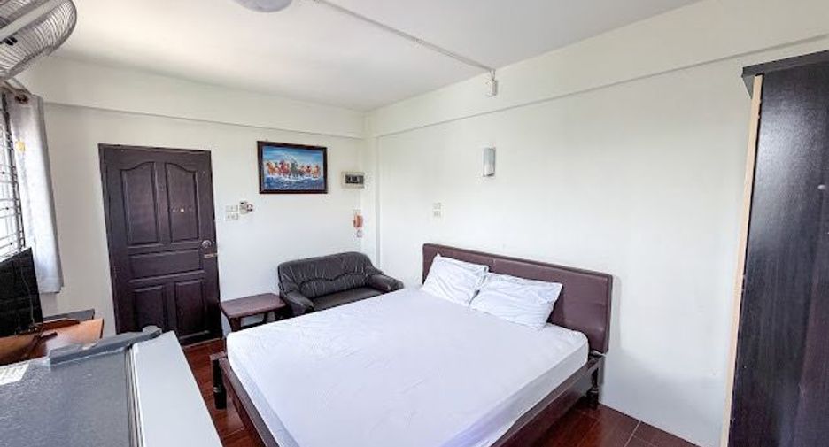 For sale 37 bedrooms apartment in Bueng Kum, Bangkok