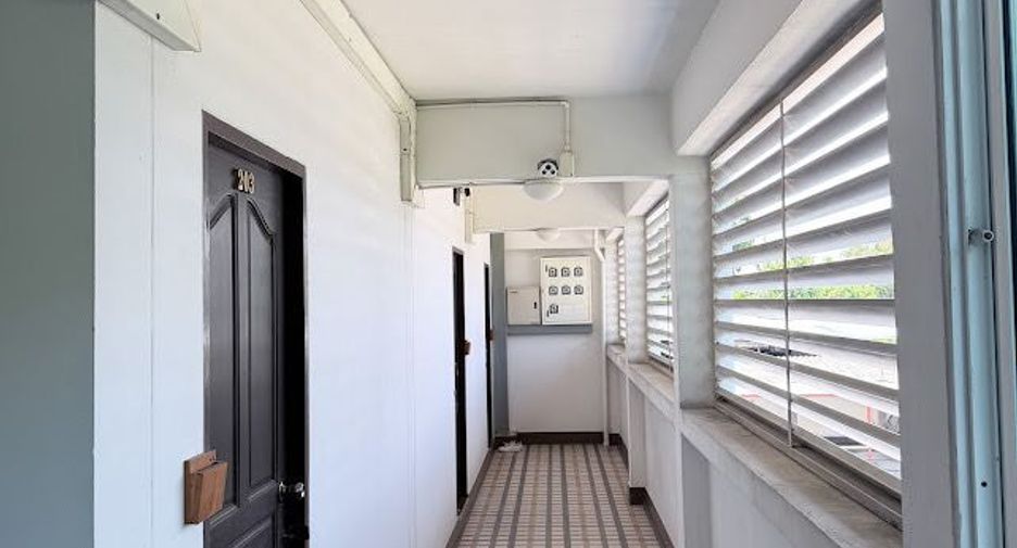 For sale 37 bedrooms apartment in Bueng Kum, Bangkok