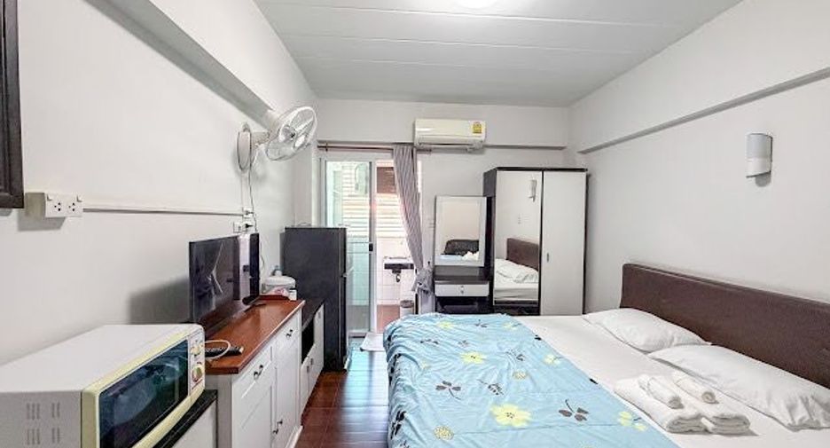 For sale 37 bedrooms apartment in Bueng Kum, Bangkok