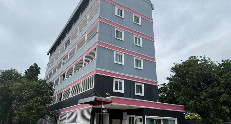For sale 37 bedrooms apartment in Bueng Kum, Bangkok