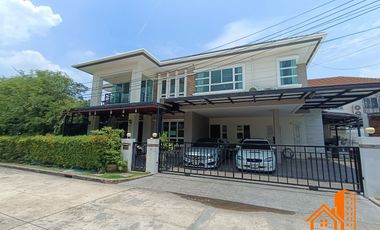 For sale 4 bedrooms house in Khan Na Yao, Bangkok