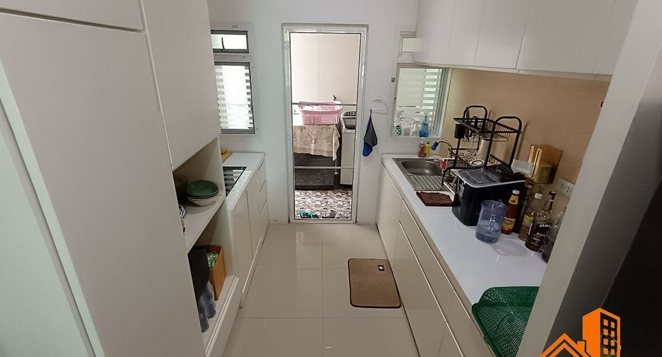 For sale 4 bedrooms house in Khan Na Yao, Bangkok