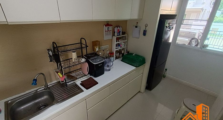 For sale 4 bedrooms house in Khan Na Yao, Bangkok