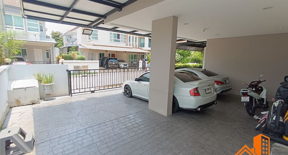 For sale 4 bedrooms house in Khan Na Yao, Bangkok