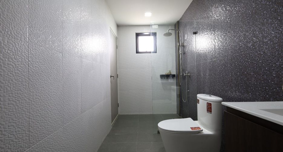 Casa adosada en venta de 4 habitaciones en South Pattaya, Pattaya