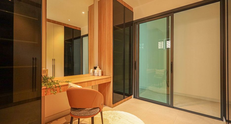 For sale 4 bedrooms villa in Jomtien, Pattaya