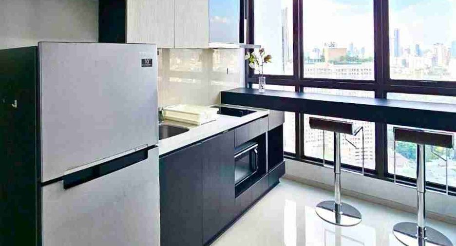 For rent 1 bed condo in Khlong Toei, Bangkok
