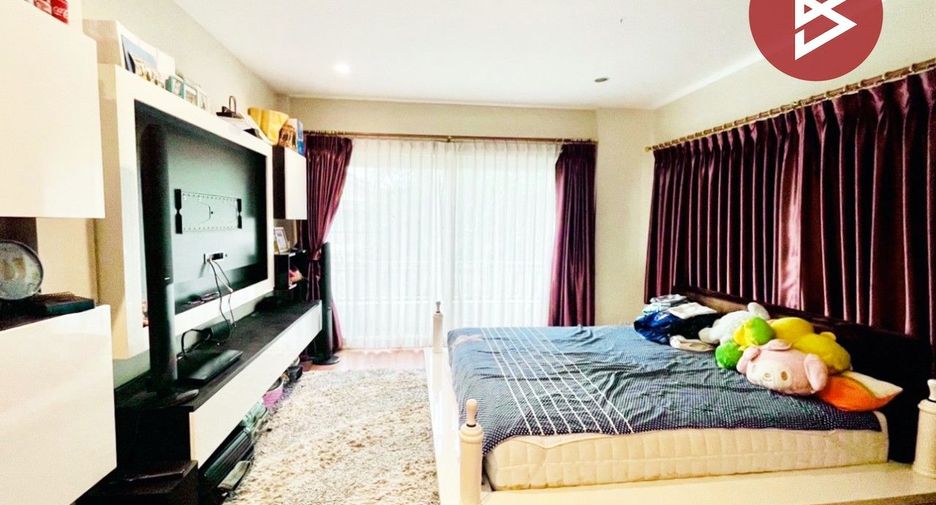 À vendre 3 chambres maison à Bang Khun Thian, Bangkok