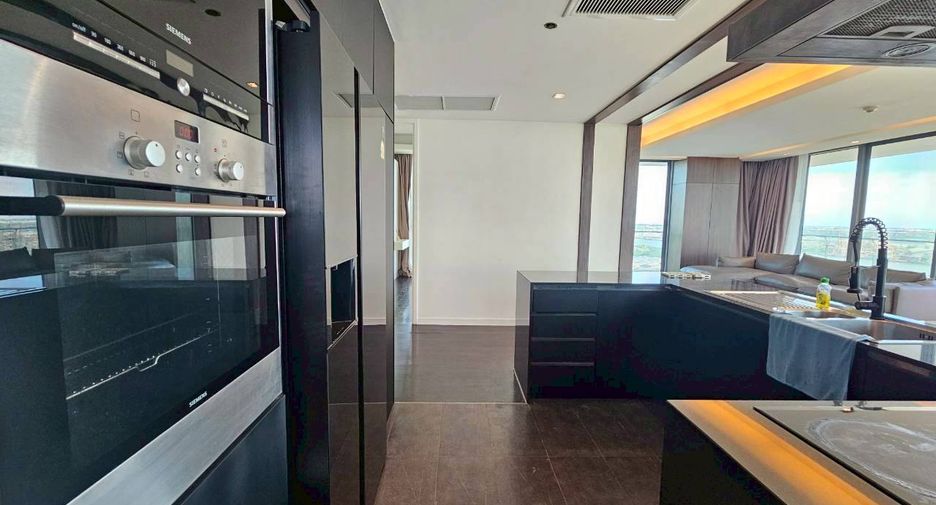 For sale 3 bedrooms condo in Yan Nawa, Bangkok
