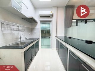 For sale 4 bedrooms house in Wang Thonglang, Bangkok