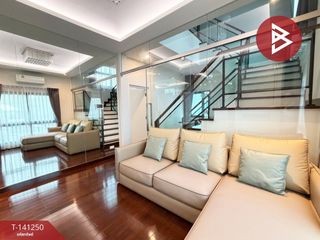 For sale 4 bedrooms house in Wang Thonglang, Bangkok