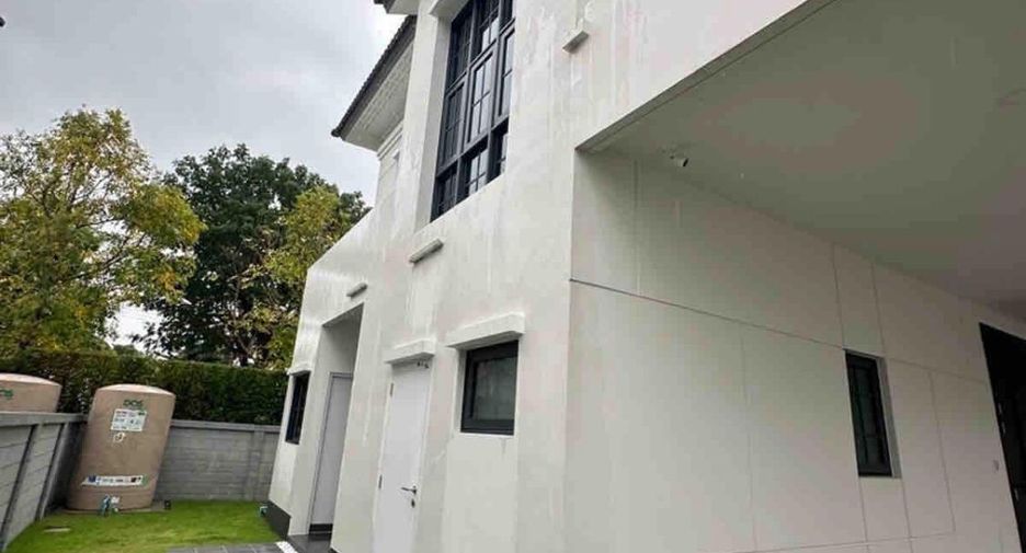 À vendre 4 chambres maison à Taling Chan, Bangkok