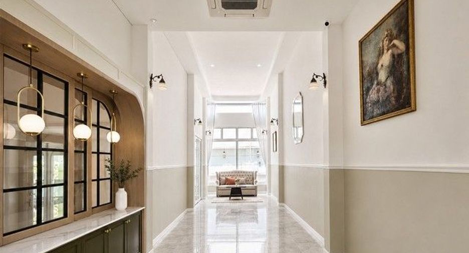 Casa en venta de 4 habitaciones en Bang Kruai, Nonthaburi