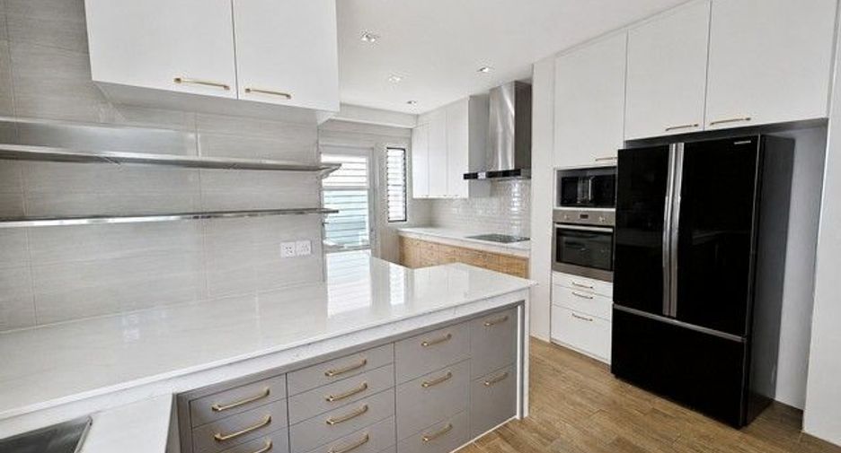 Casa en venta de 4 habitaciones en Bang Kruai, Nonthaburi