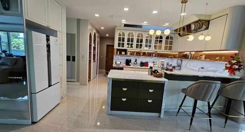 Casa en venta de 4 habitaciones en Bang Kruai, Nonthaburi