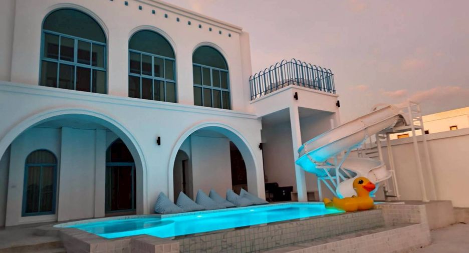 For sale 5 bedrooms villa in East Pattaya, Pattaya