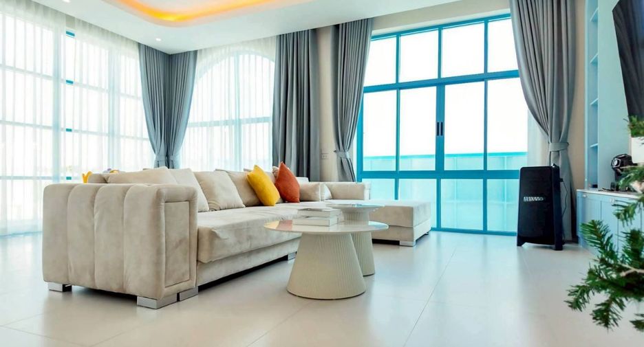For sale 5 bedrooms villa in East Pattaya, Pattaya