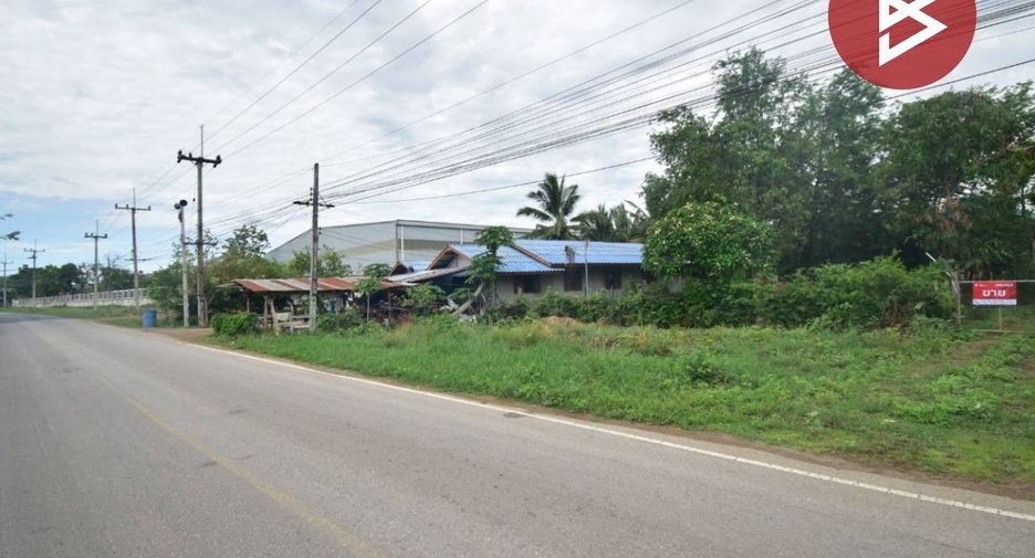 For sale 3 bedrooms house in Khao Yoi, Phetchaburi