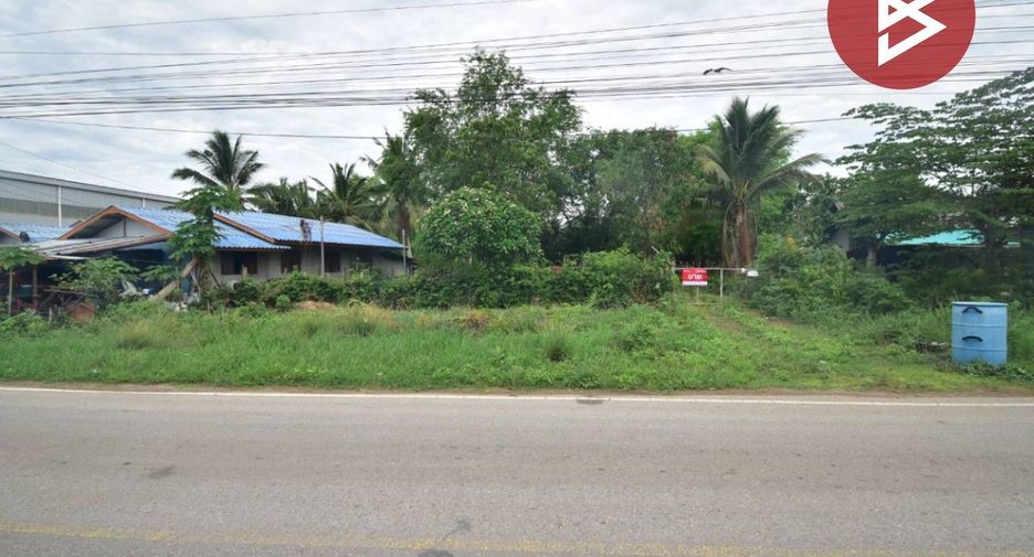 For sale 3 bedrooms house in Khao Yoi, Phetchaburi