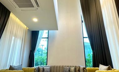 For rent and for sale 5 bedrooms house in Taling Chan, Bangkok